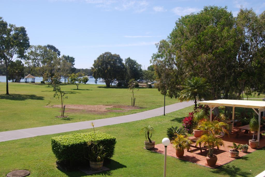 Regency Waterfront Noosa Aparthotel Noosaville Phòng bức ảnh
