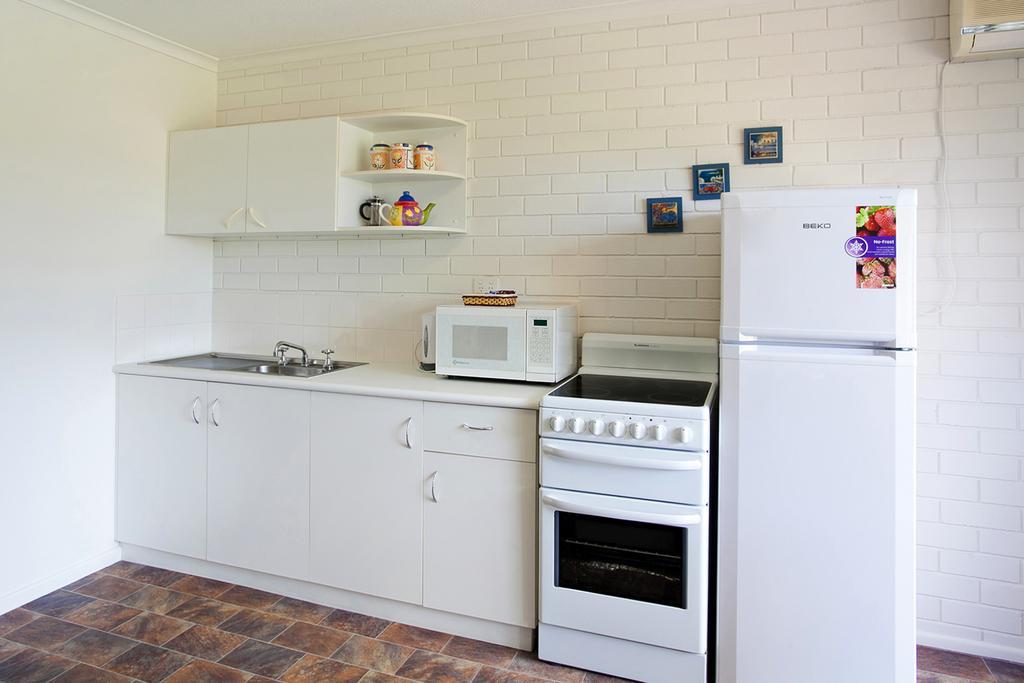 Regency Waterfront Noosa Aparthotel Noosaville Ngoại thất bức ảnh