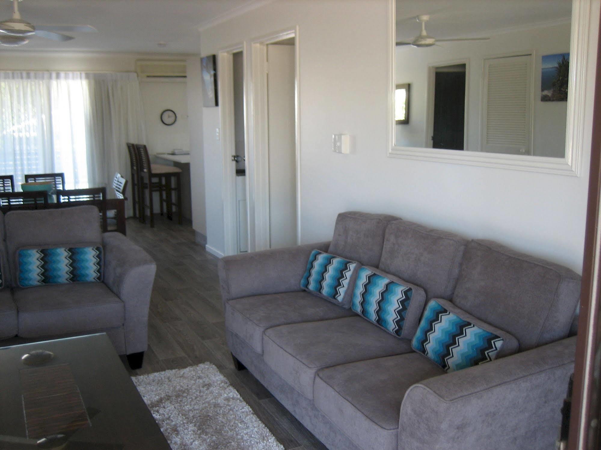 Regency Waterfront Noosa Aparthotel Noosaville Ngoại thất bức ảnh