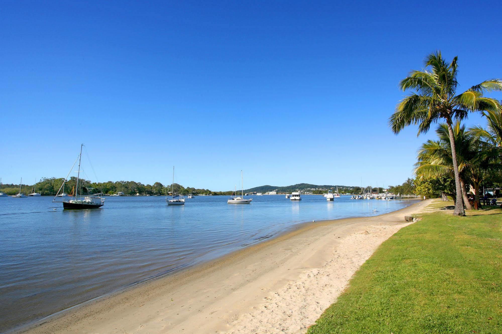 Regency Waterfront Noosa Aparthotel Noosaville Ngoại thất bức ảnh