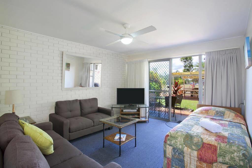 Regency Waterfront Noosa Aparthotel Noosaville Ngoại thất bức ảnh